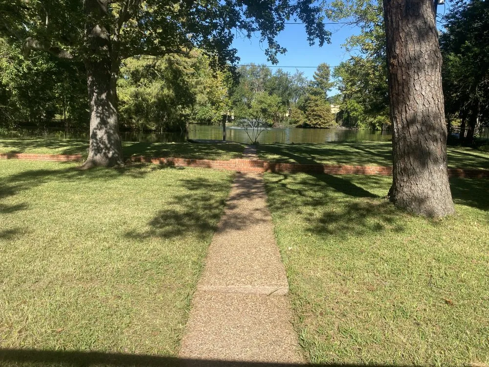 Expert lawn mowing service in Willis, TX by D.S Landscaping