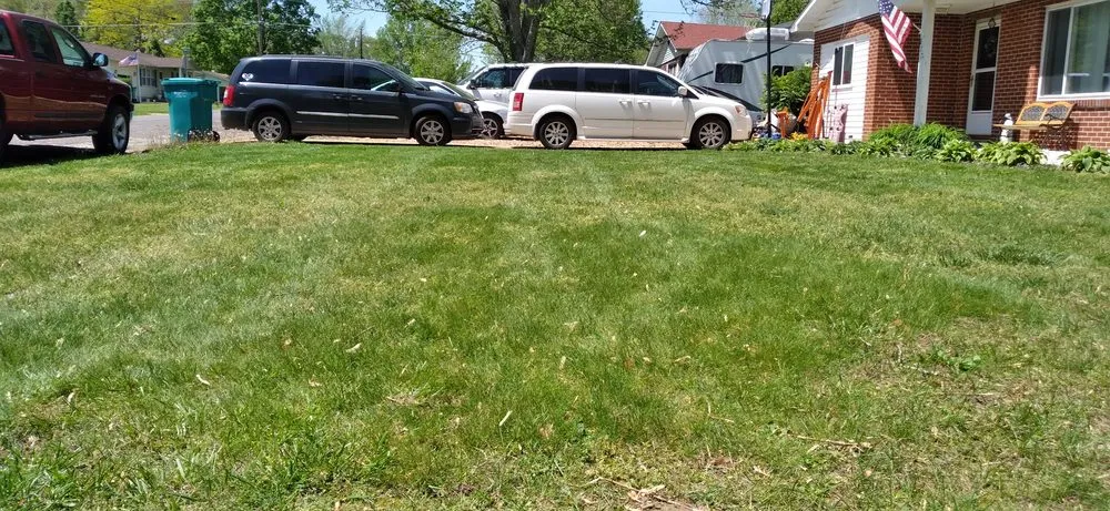 Custom outdoor landscaping in Sullivan, MO by D's Lawn & Landscaping