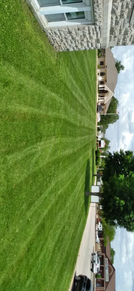 Reliable outdoor landscaping near you in Sullivan, MO by D's Lawn & Landscaping