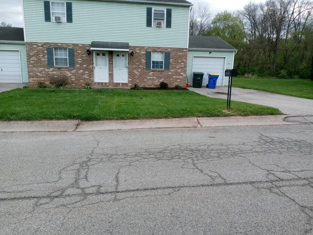 Top-rated garden landscaping in Dover, PA - D's Lawn care