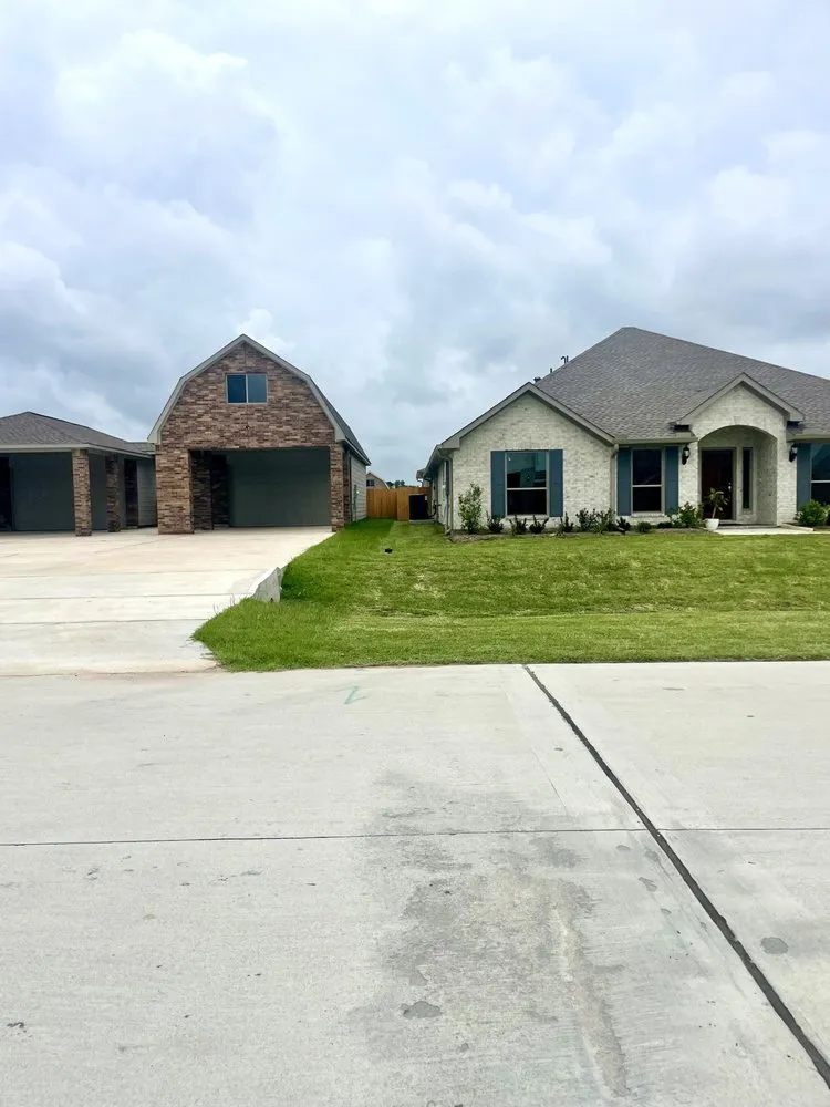 Trusted residential landscaping in Texas City, TX - D’s Lawn Services