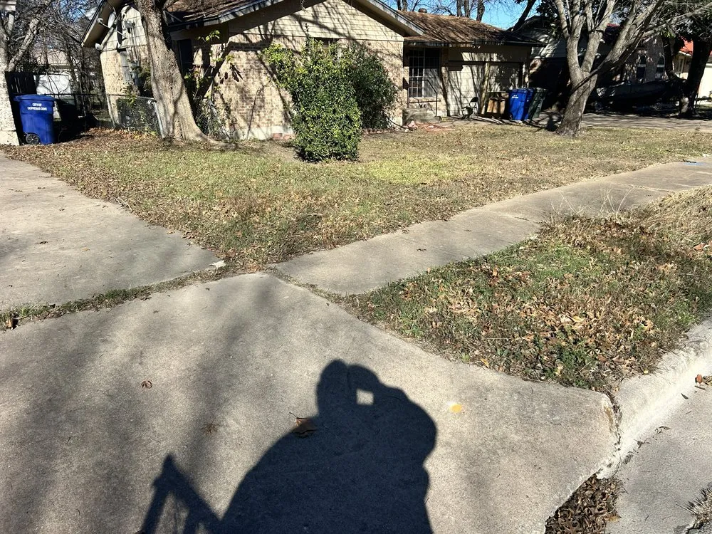 Custom lawn mowing service in Killeen, TX - D’s Lawncare