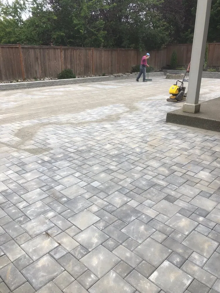 Local garden landscaping experts serving Renton, WA - DS Pro Deck and Fence