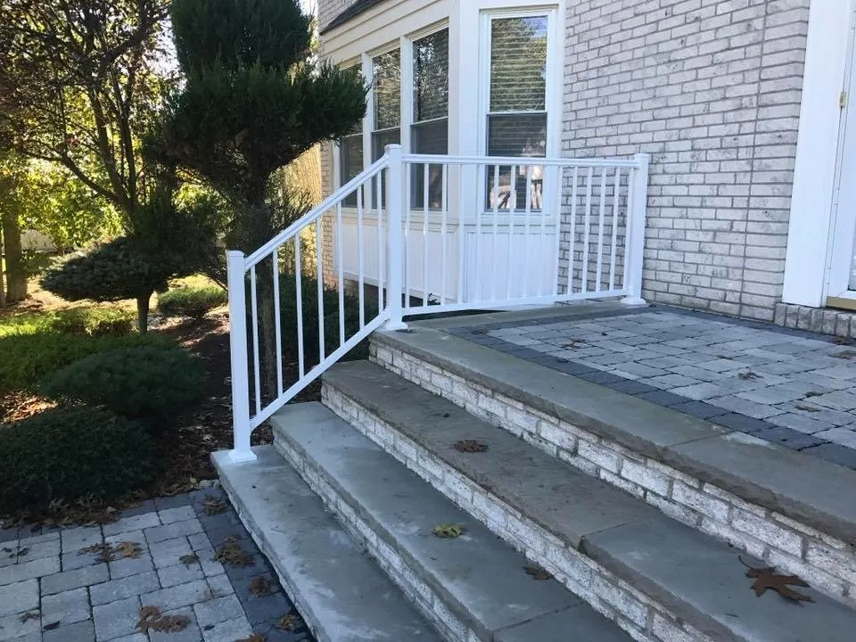 Top-rated yard maintenance in Morganville, NJ by D&S Tree Service