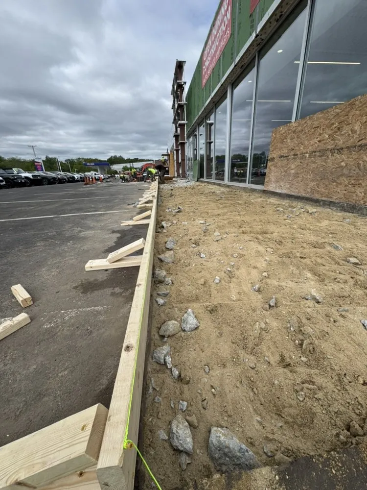 Local outdoor landscaping in Rockland, MA by Dsales Construcion