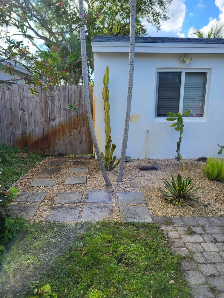 Professional garden landscaping in Fort Lauderdale, FL - Dscaping