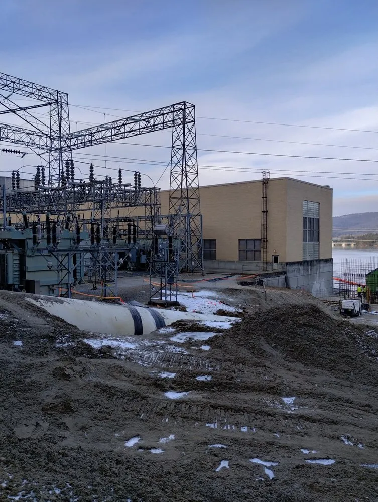 Custom lawn mowing service for homes in New Bedford, MA by DSD Services