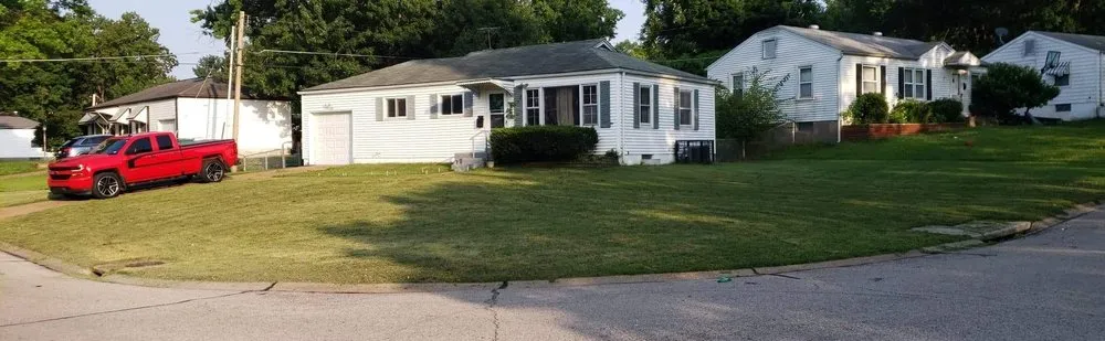 Affordable lawn care service experts serving Hazelwood, MO - DSK Lawn Care