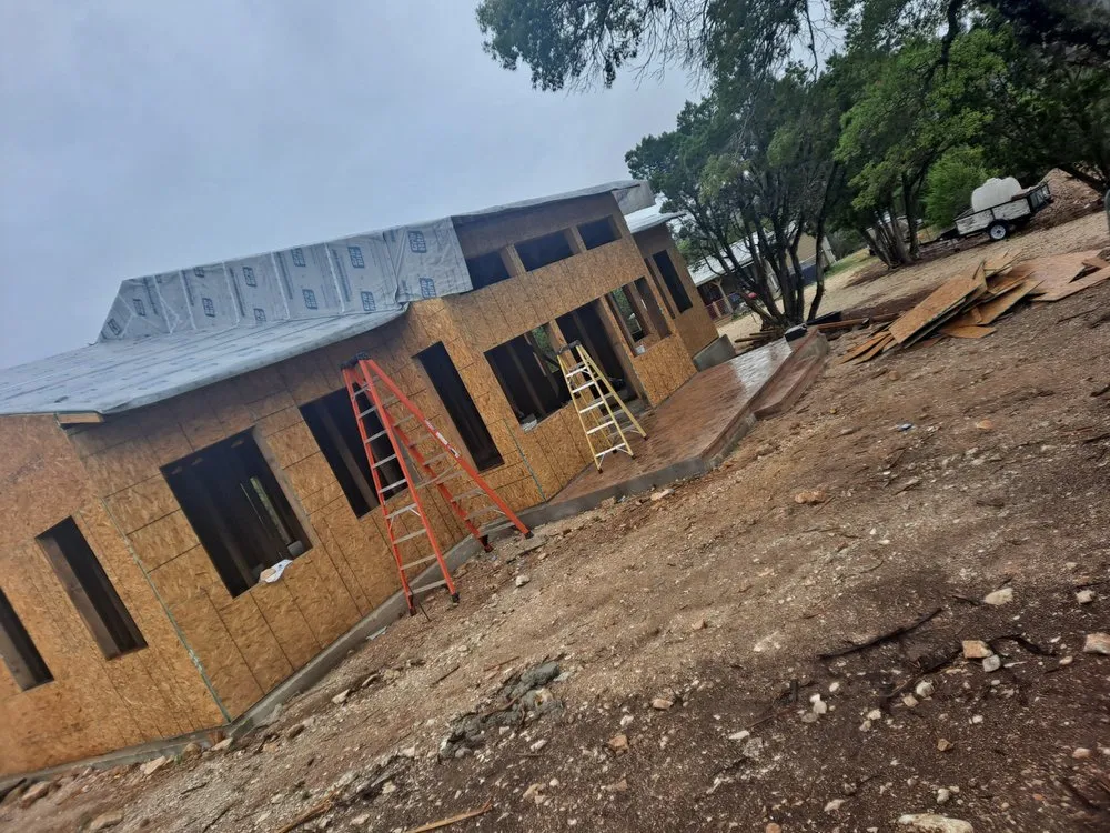 Custom yard maintenance in Bandera, TX - Dsr Construction