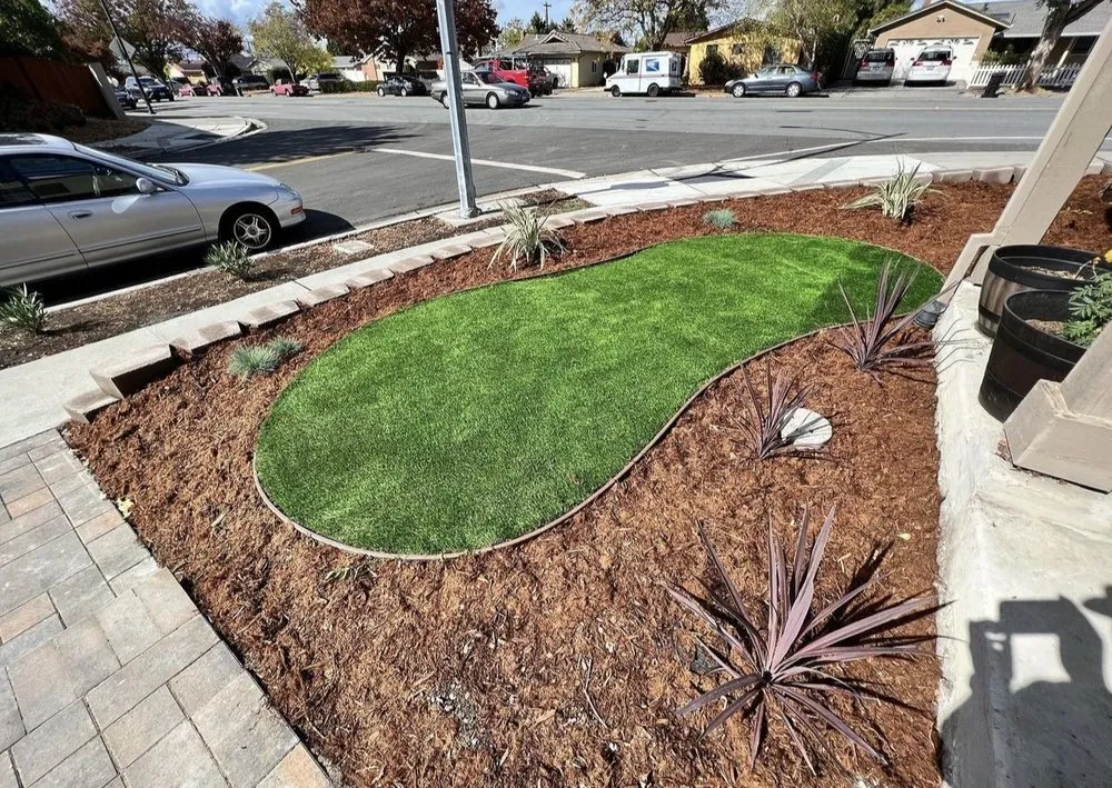 Affordable garden landscaping in Brentwood, CA by DT Construction