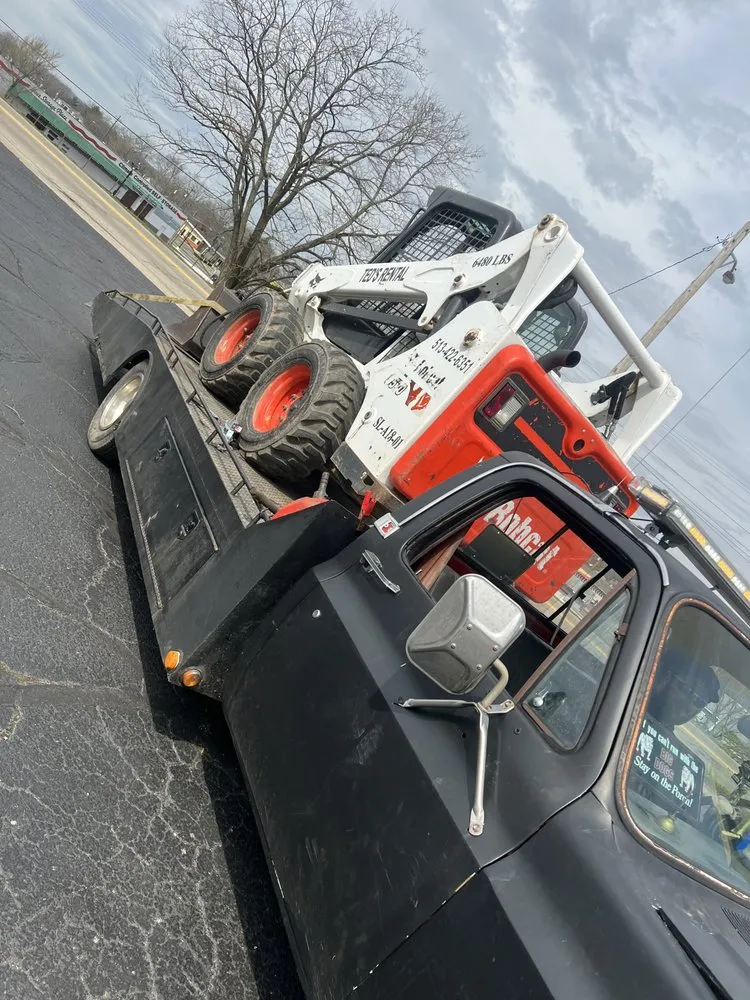 Affordable landscaping services experts serving Franklin, OH - D&T Hauling N Towing