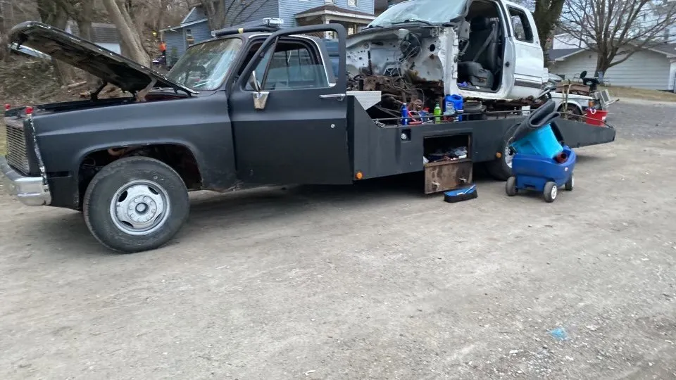 Trusted garden landscaping for year-round maintenance in Franklin, OH by D&T Hauling N Towing