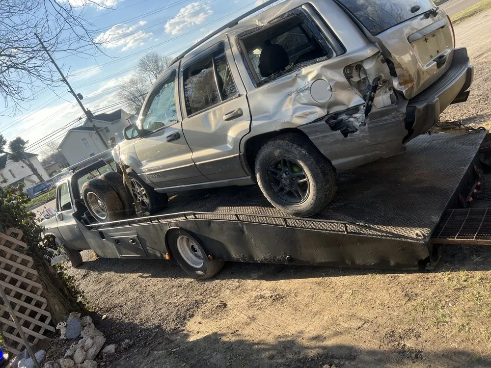 Custom residential landscaping for beautiful yards across Franklin, OH - D&T Hauling N Towing