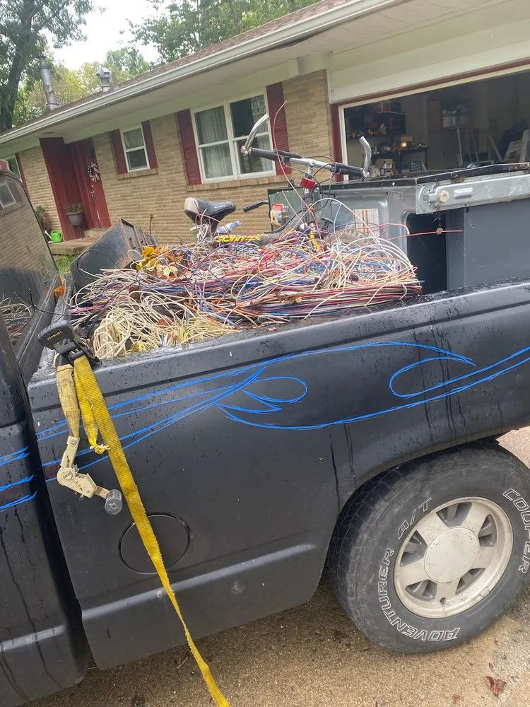 Affordable lawn care service in Franklin, OH by D&T Hauling N Towing