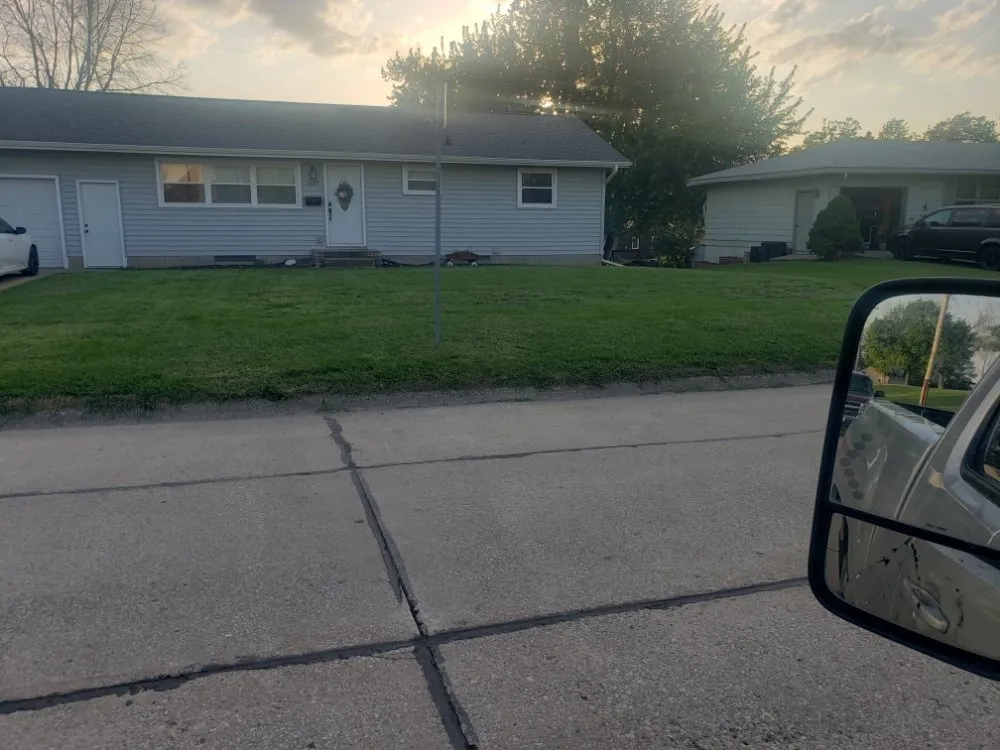 Trusted lawn care service in Tama, IA by D&T Lawn Services & More