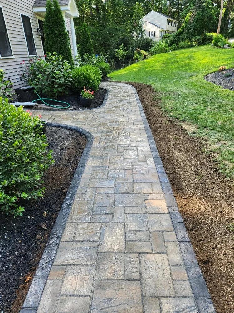 Reliable yard maintenance in Denver, NC by DTE Outdoor Solutions