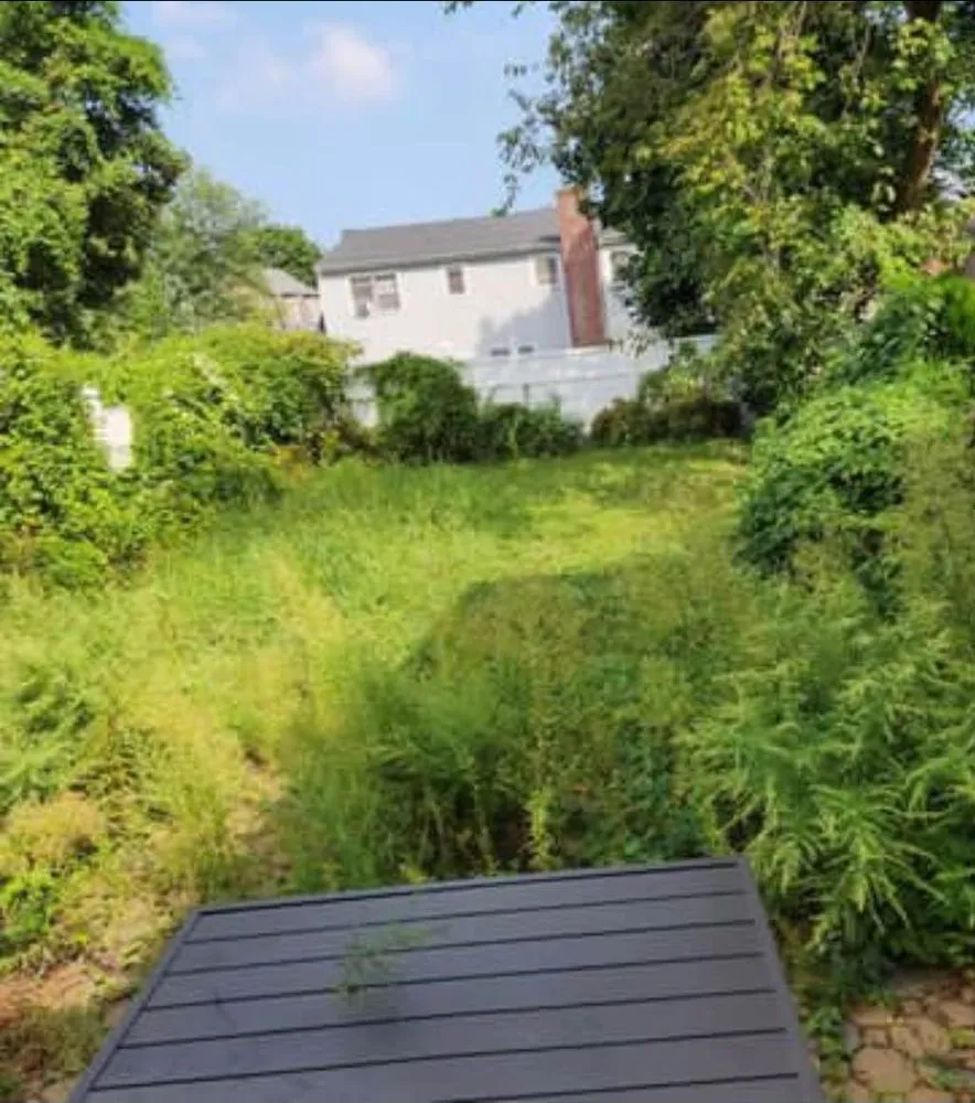 Top-rated outdoor landscaping experts serving North White Plains, NY - DTGF Crew Service