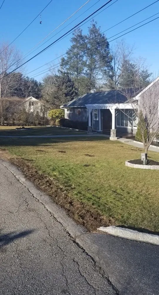 Professional garden landscaping in North White Plains, NY by DTGF Crew Service