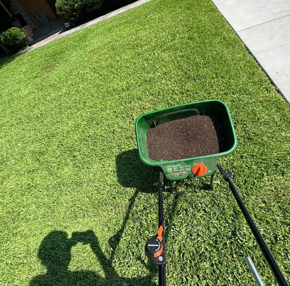 Local lawn care service experts serving Dallas, TX - DTX Home Services