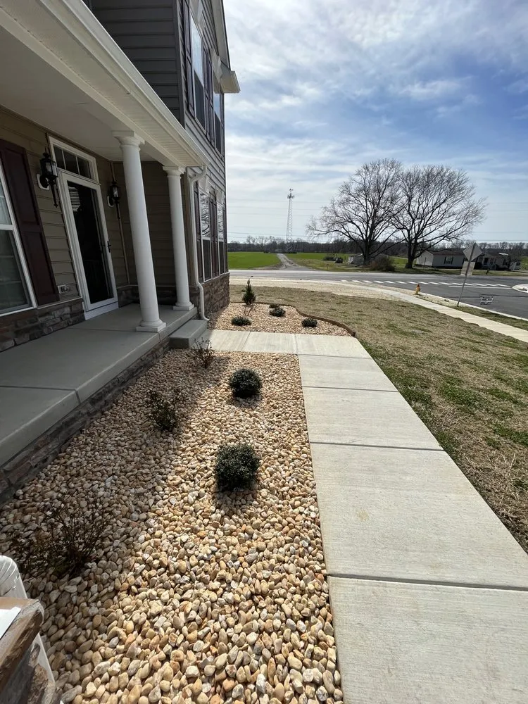 Expert outdoor landscaping near you in New Castle, DE by Dual Edge Lawn & Landscape