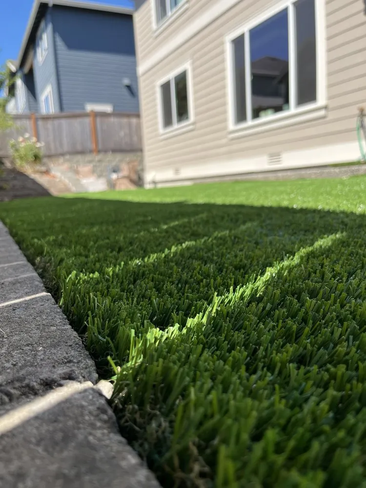 Professional outdoor landscaping in Kent, WA by Duarte's Landscape Construction