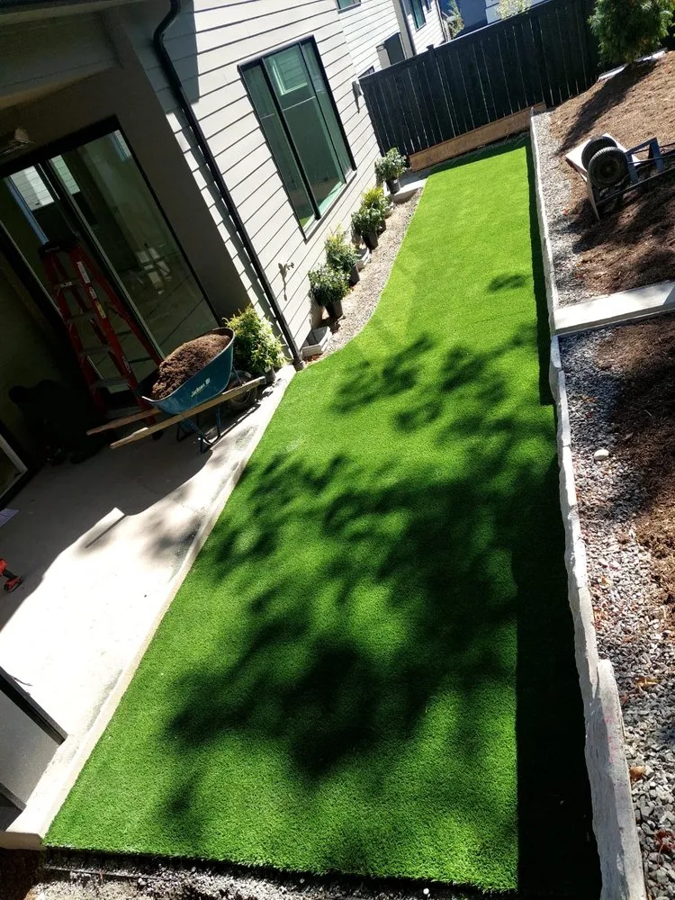 Local lawn mowing service in Kent, WA by Duarte's Landscape Construction