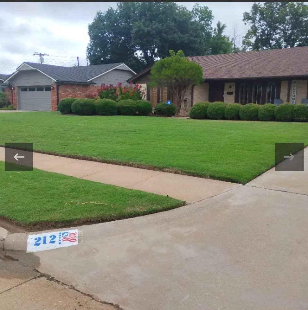 Trusted outdoor landscaping experts serving Altus, OK - Duces Lawncare
