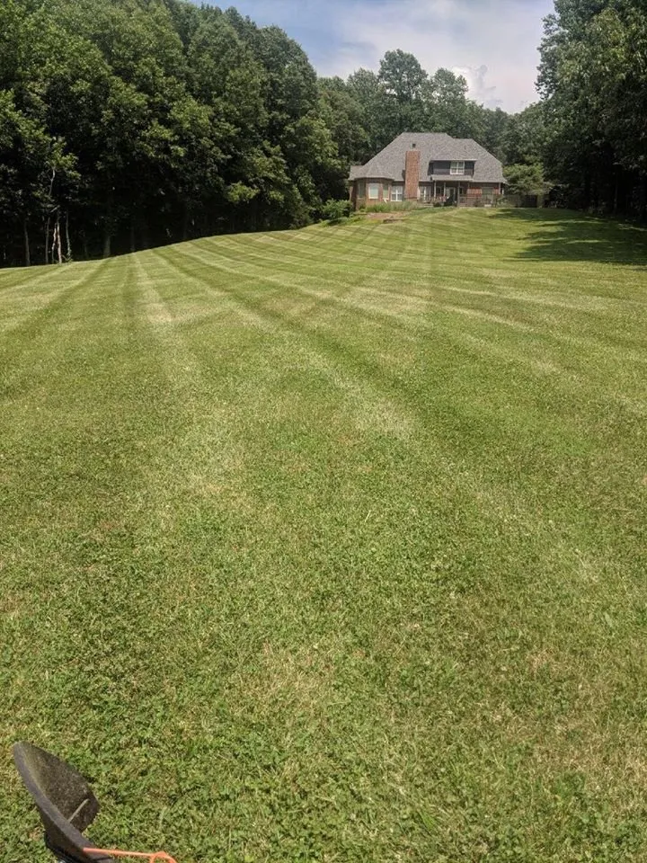 Local lawn care service in Cobden, IL - Duck Works Lawn Care