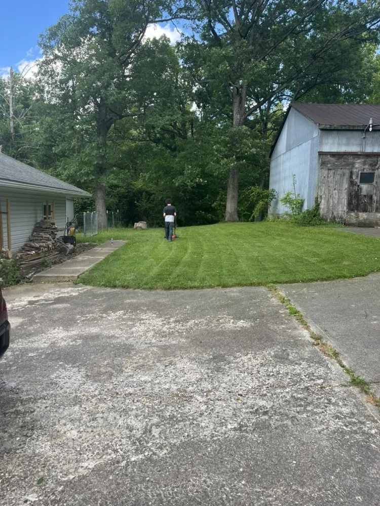 Professional landscaping services experts serving Wilmington, OH - Duck’s & Bell’s