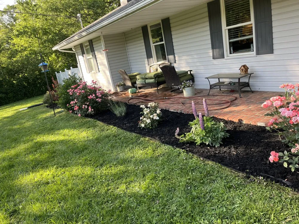 Professional residential landscaping in Wilmington, OH - Duck’s & Bell’s