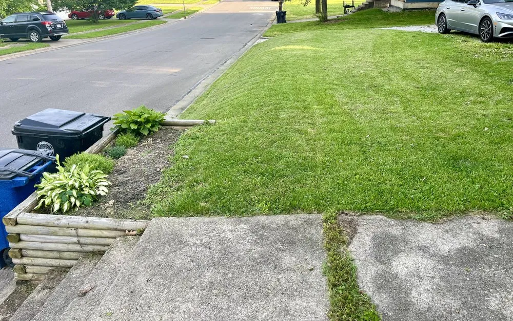 Trusted lawn care service experts serving Wilmington, OH - Duck’s & Bell’s