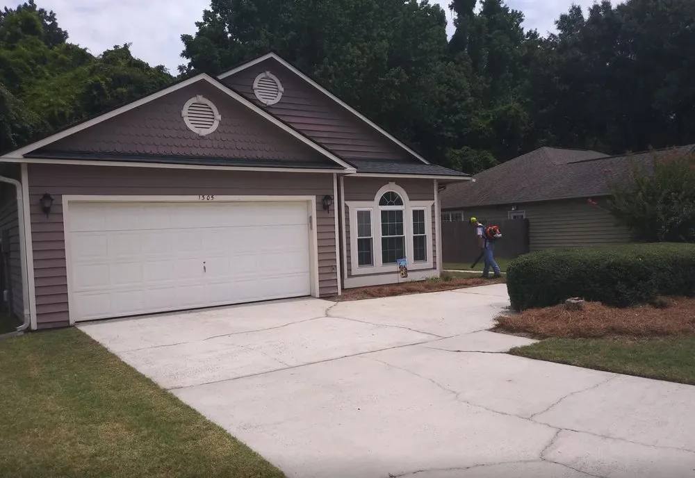 Reliable landscaping services experts serving Moncks Corner, SC - Ducks Landscaping and Property Land Management