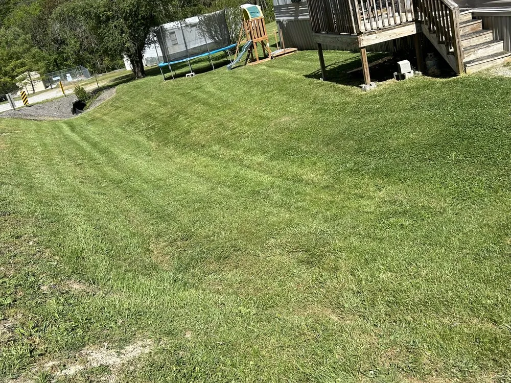 Professional garden landscaping experts serving Christiansburg, VA - Ducks Landscaping