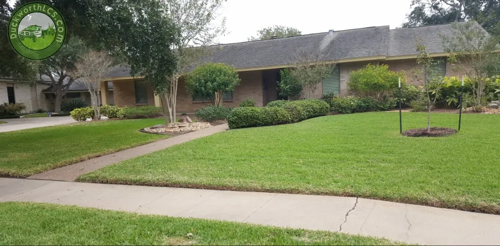 Affordable landscape design in Corpus Christi, TX by Duckworth Lawn Care Service