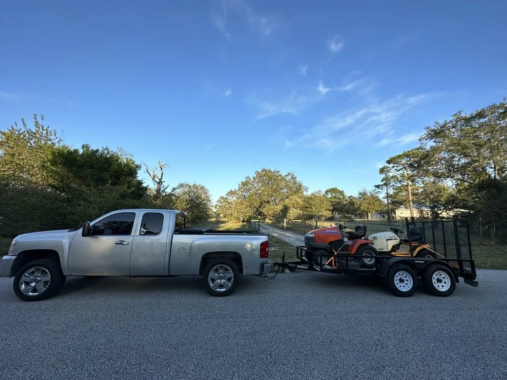 Affordable yard maintenance for beautiful yards in Brooksville, FL by Duckys Lawn & Landscaping