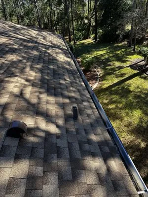 Duckys Lawn & Landscaping Logo