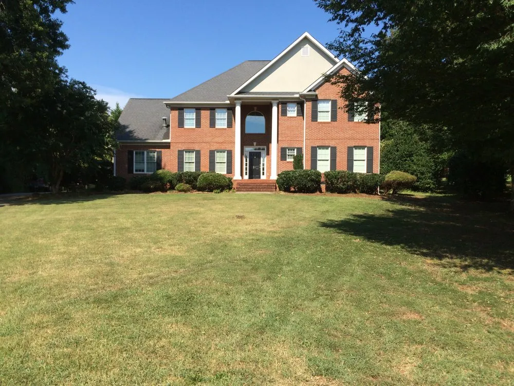 Reliable yard maintenance in Starr, SC - Ducworth Lawn & Landscape