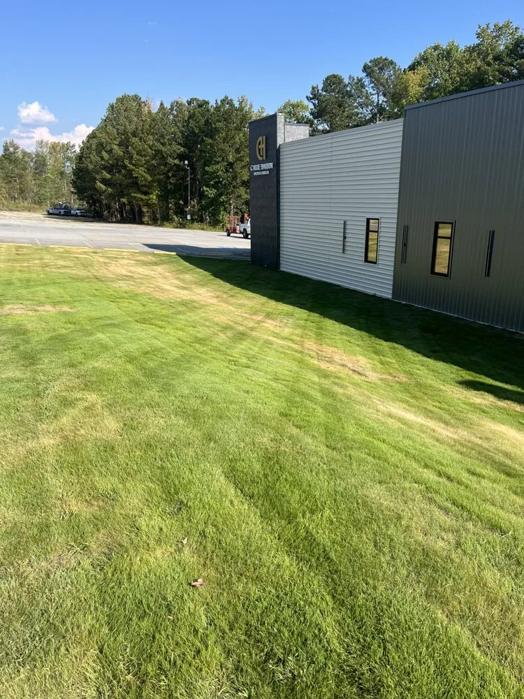 Local yard maintenance in Dallas, GA - Dudley Landscape & Design