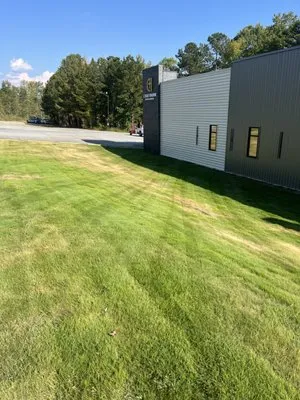 Dudley Landscape & Design Logo