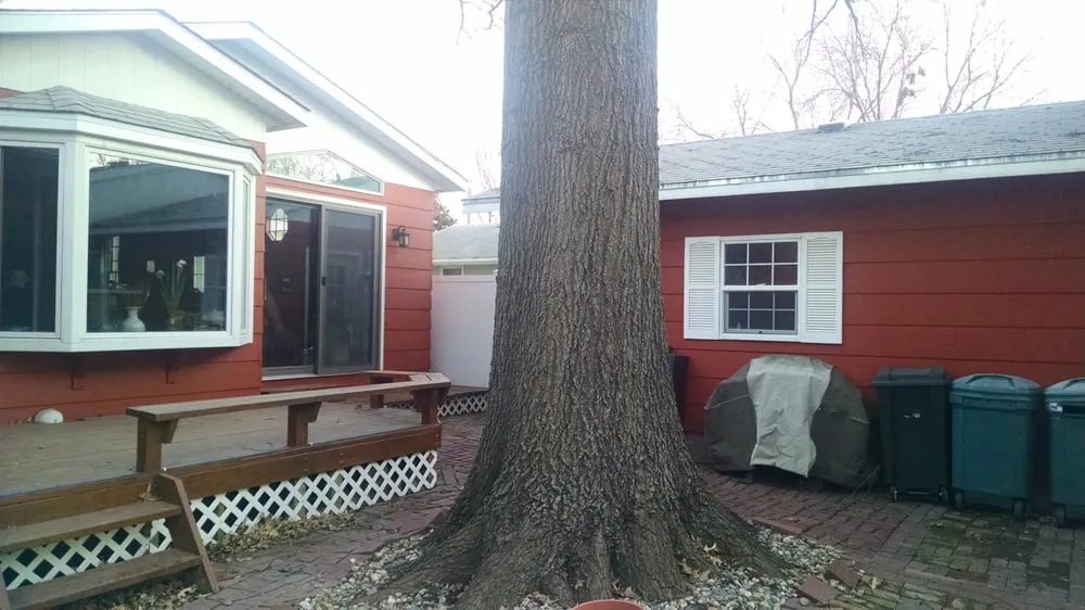 Trusted landscaping services for residential properties across Lincoln, NE - Dudley's Dew-Right Tree & Mulch