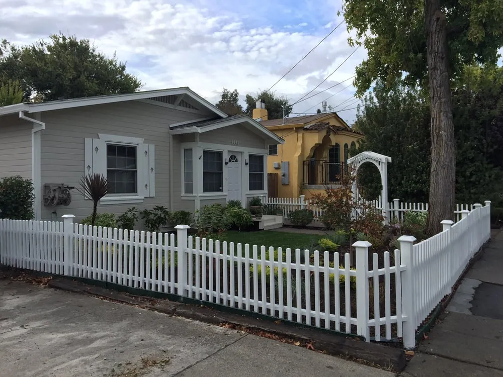 Expert lawn care service for homes in Redwood City, CA by Duenas Gardening Landscaping