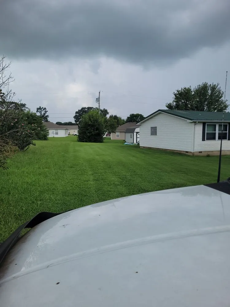 Trusted residential landscaping experts serving Lebanon, MO - Duff's Handyman