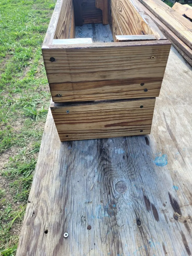 Custom yard cleanup service in Lebanon, MO by Duff's Handyman