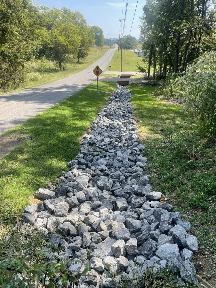 Local yard cleanup service experts serving White House, TN - Duke Construction