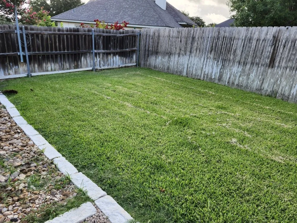 Affordable garden landscaping in Stockdale, TX - Duke's Landscaping