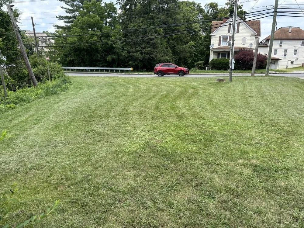 Custom yard maintenance near you in Waynesburg, PA by Dulaneys lawn service