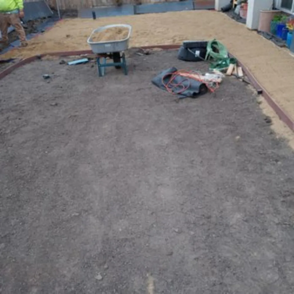 Expert yard cleanup service experts serving Sacramento, CA - Dulce Lawn Care