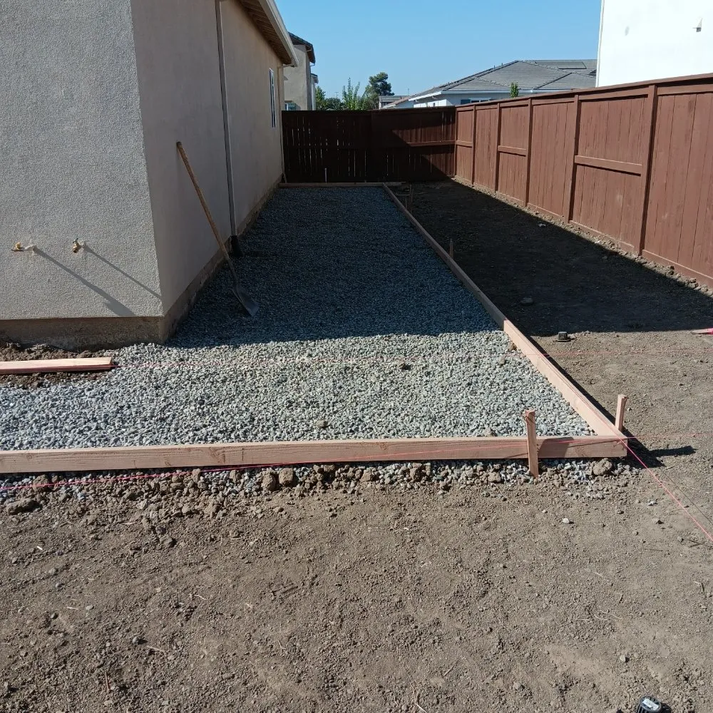 Custom lawn mowing service in Sacramento, CA - Dulce Lawn Care