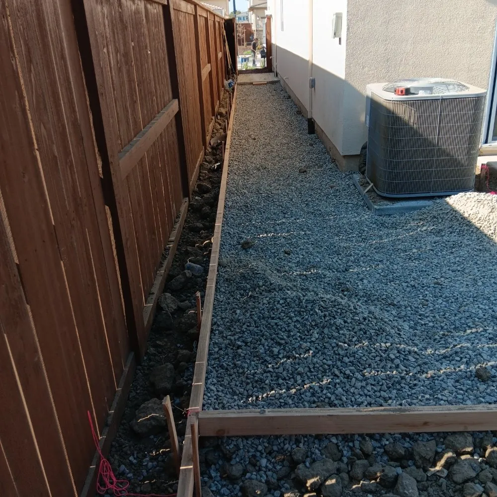 Expert lawn care service in Sacramento, CA - Dulce Lawn Care