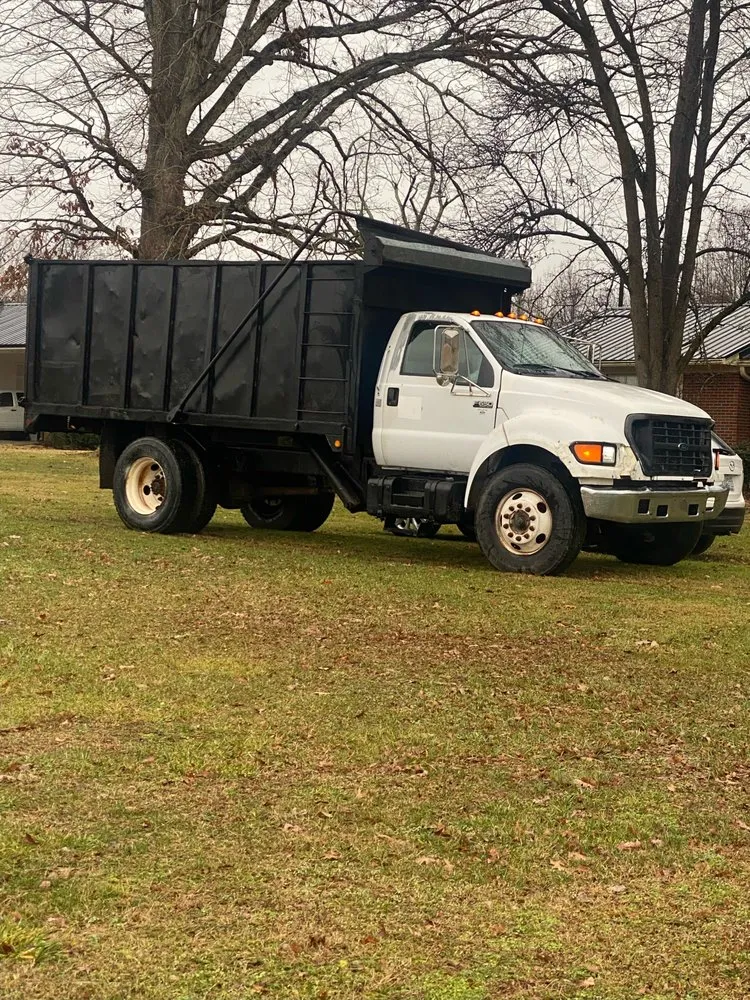 Top-rated yard cleanup service experts serving Greensboro, NC - Dump Dynasty Hauling